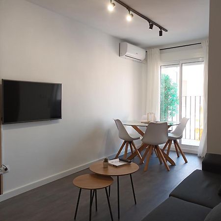 Apartamento Vacacional Cuarteles Malaga Exterior photo
