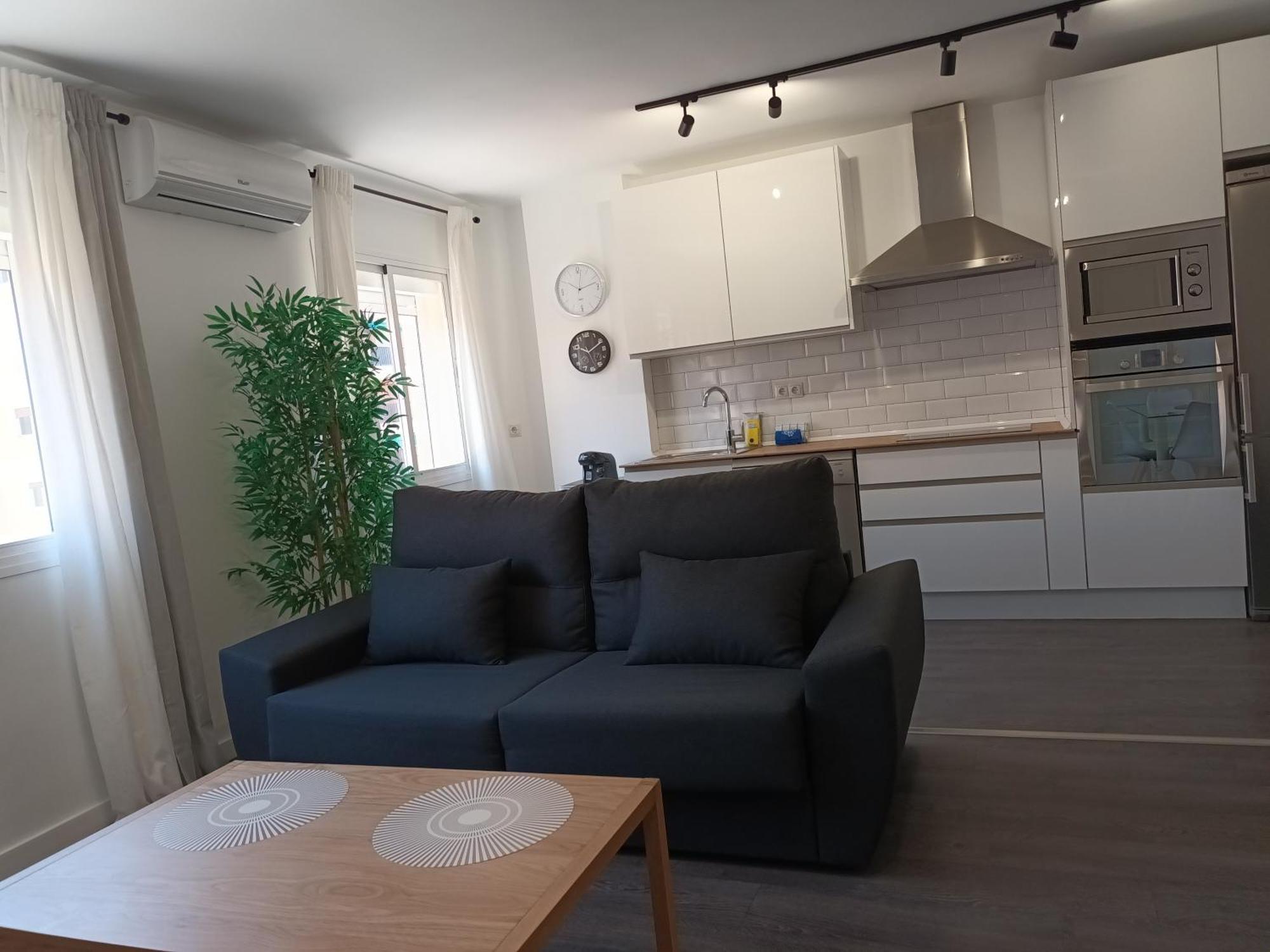 Apartamento Vacacional Cuarteles Malaga Exterior photo